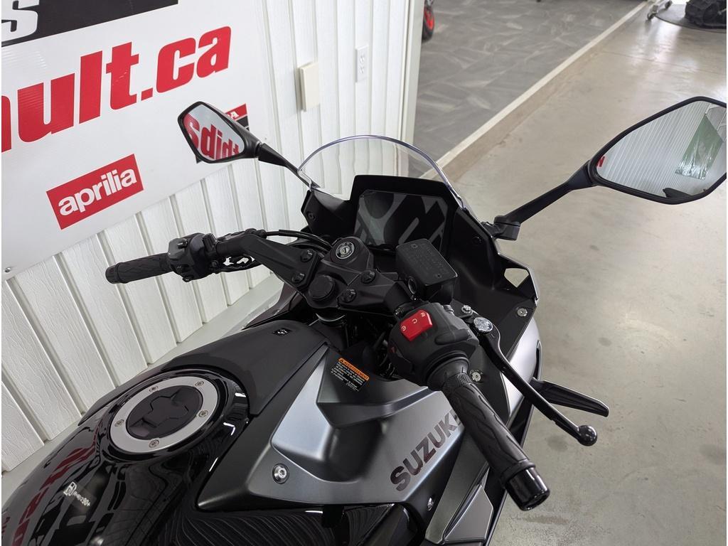 Suzuki GSX-8R 2025