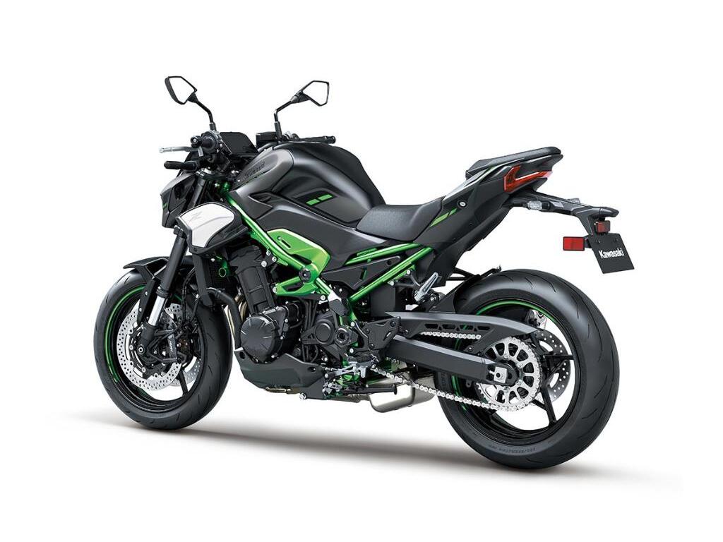 Kawasaki Z900 2025