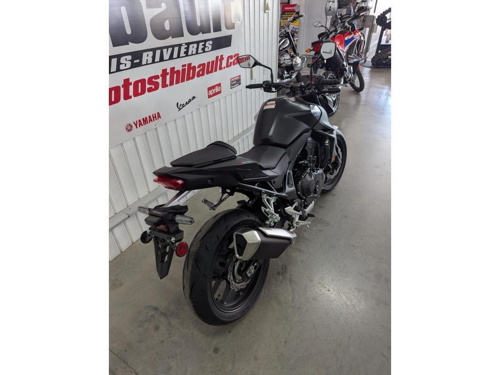 Honda CB750 2025