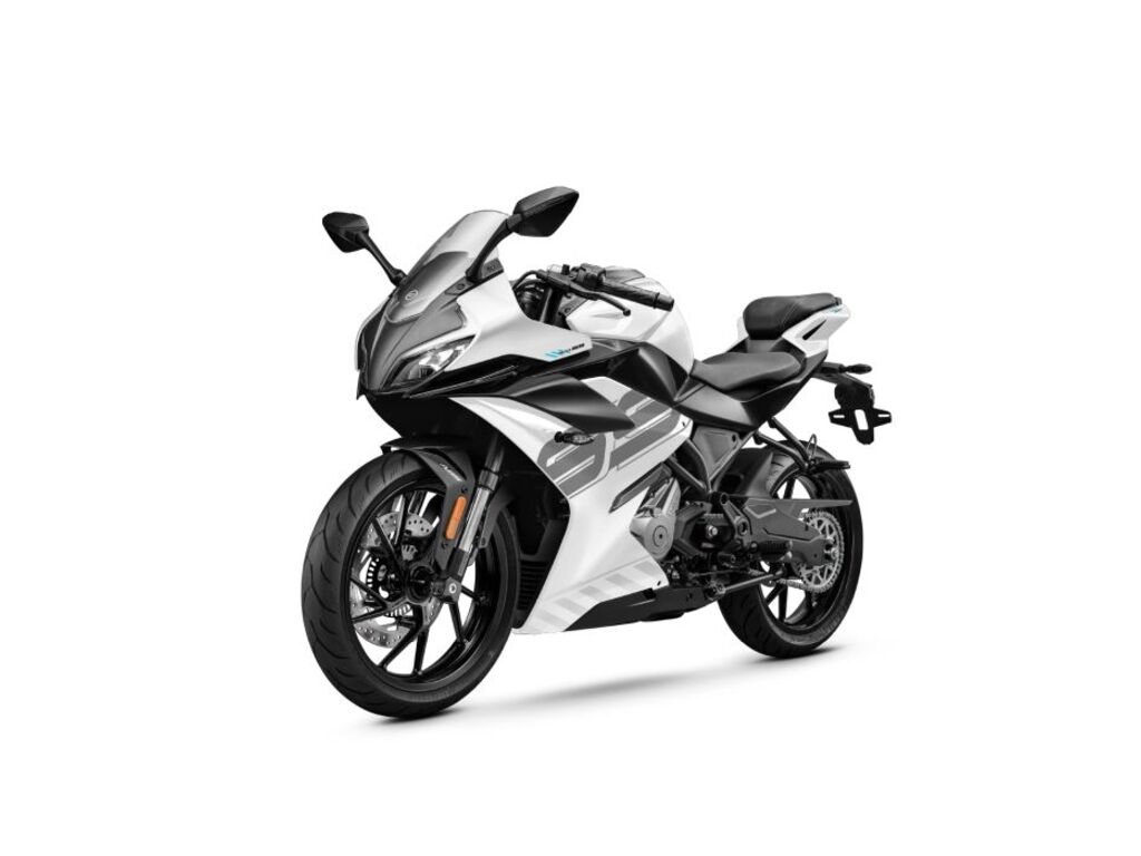 CFMOTO 300SS 2026
