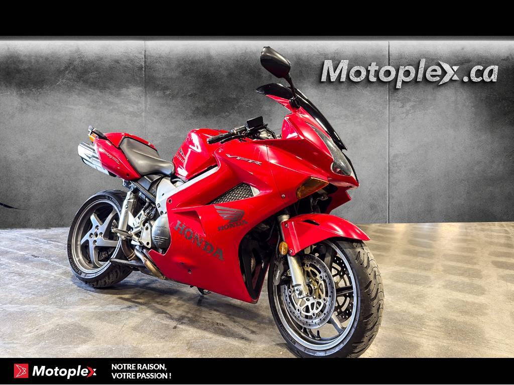 Honda VFR800 *TELQUEL* 2004