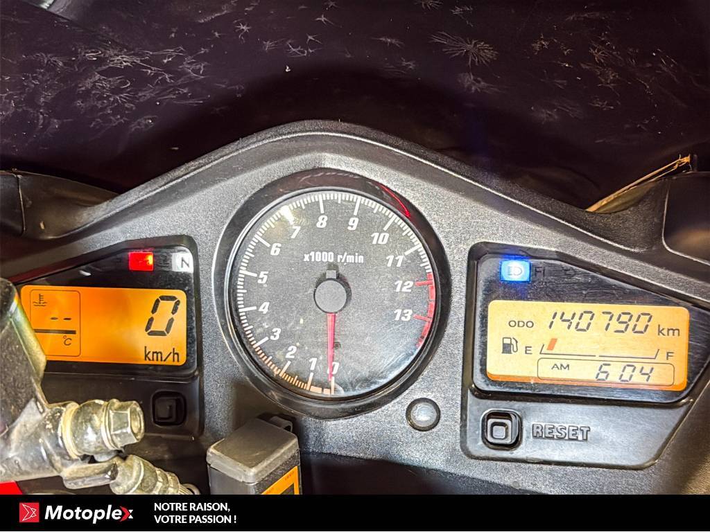 Honda VFR800 *TELQUEL* 2004