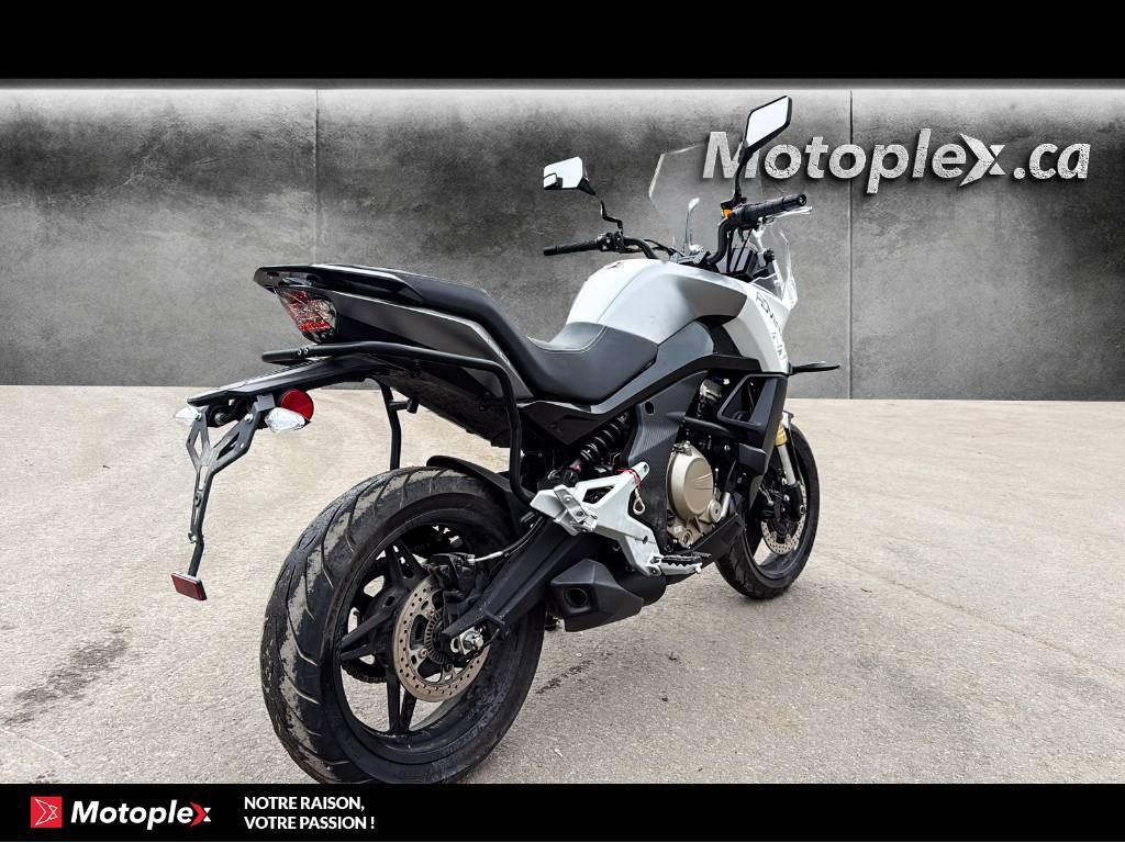 CFMOTO Adventura 650 2023