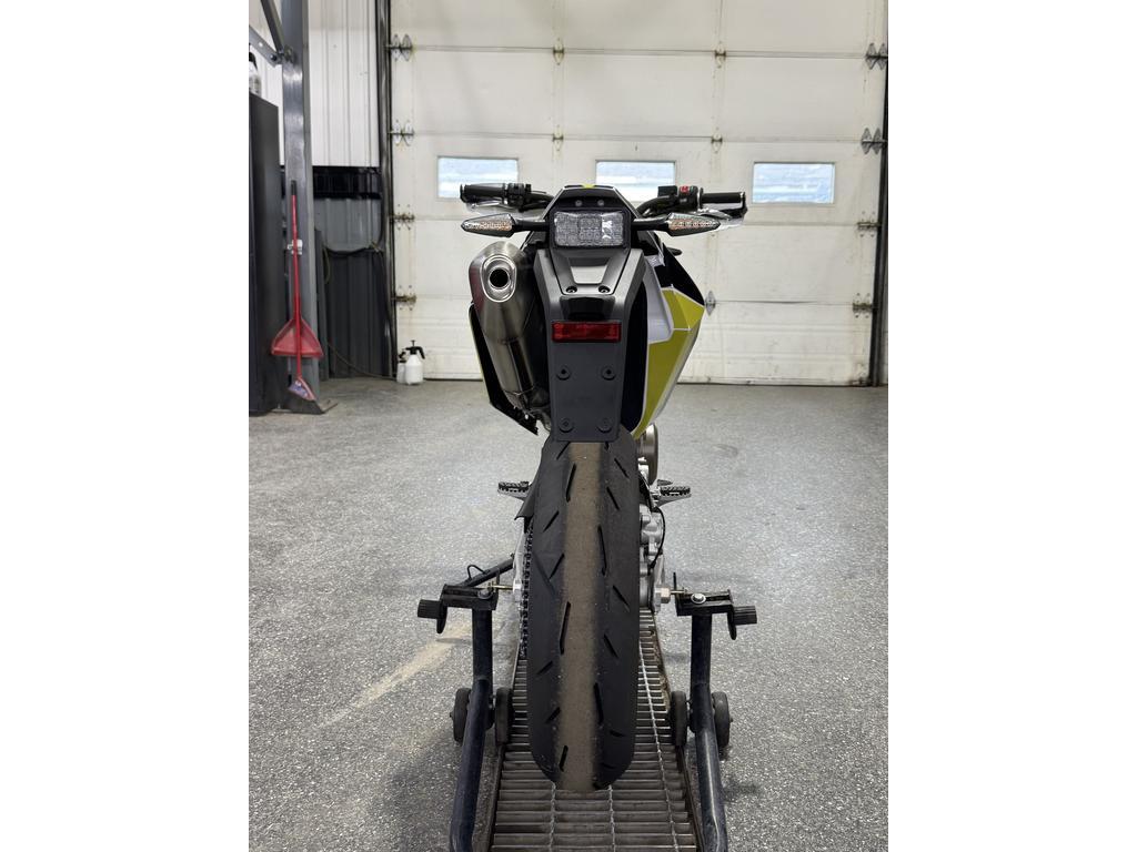 Husqvarna 701 Supermoto 2026