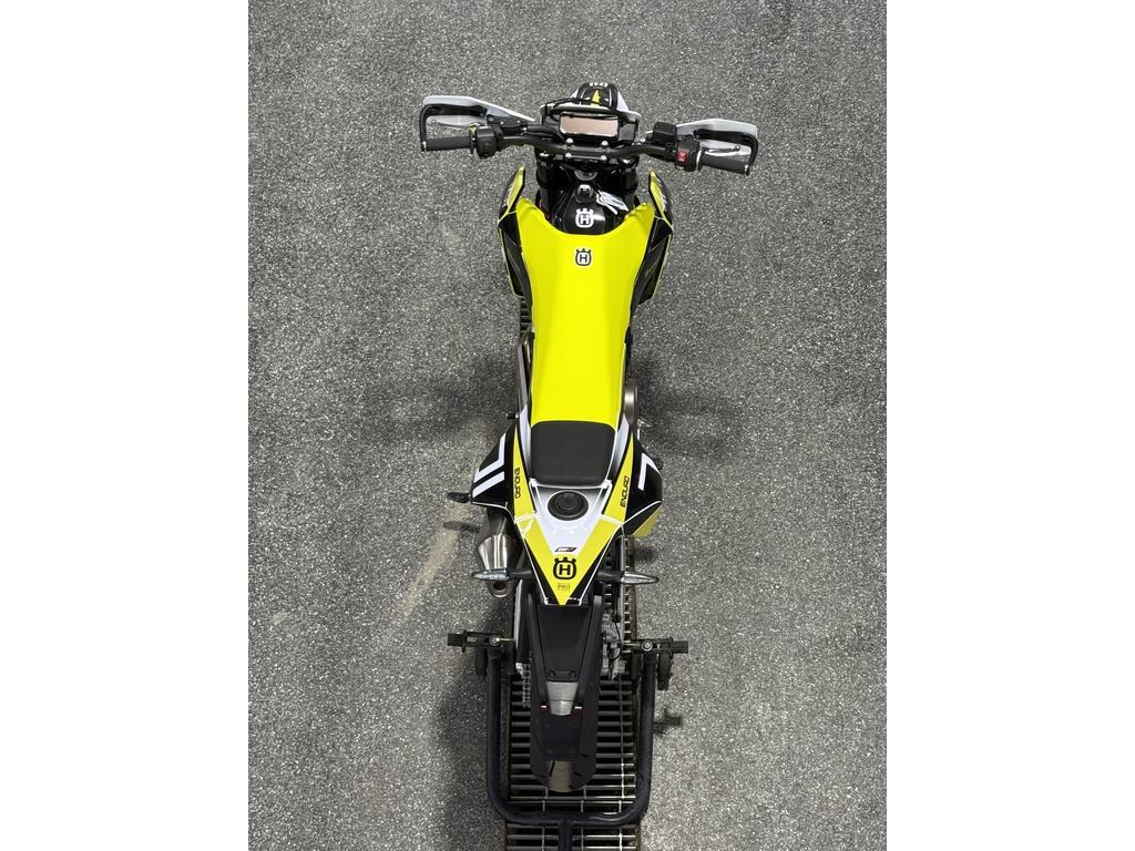 Husqvarna 701 Supermoto 2026