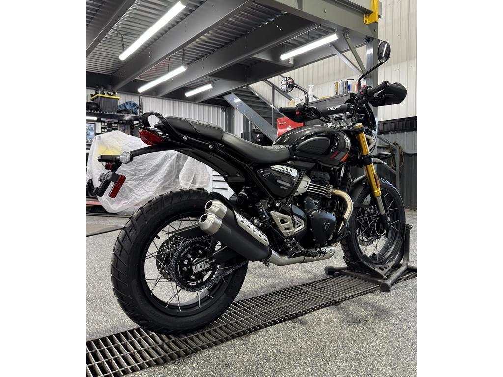 Triumph SCRAMBLER 400 XC GRI 2026