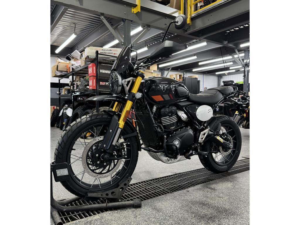 Triumph SCRAMBLER 400 XC GRI 2026