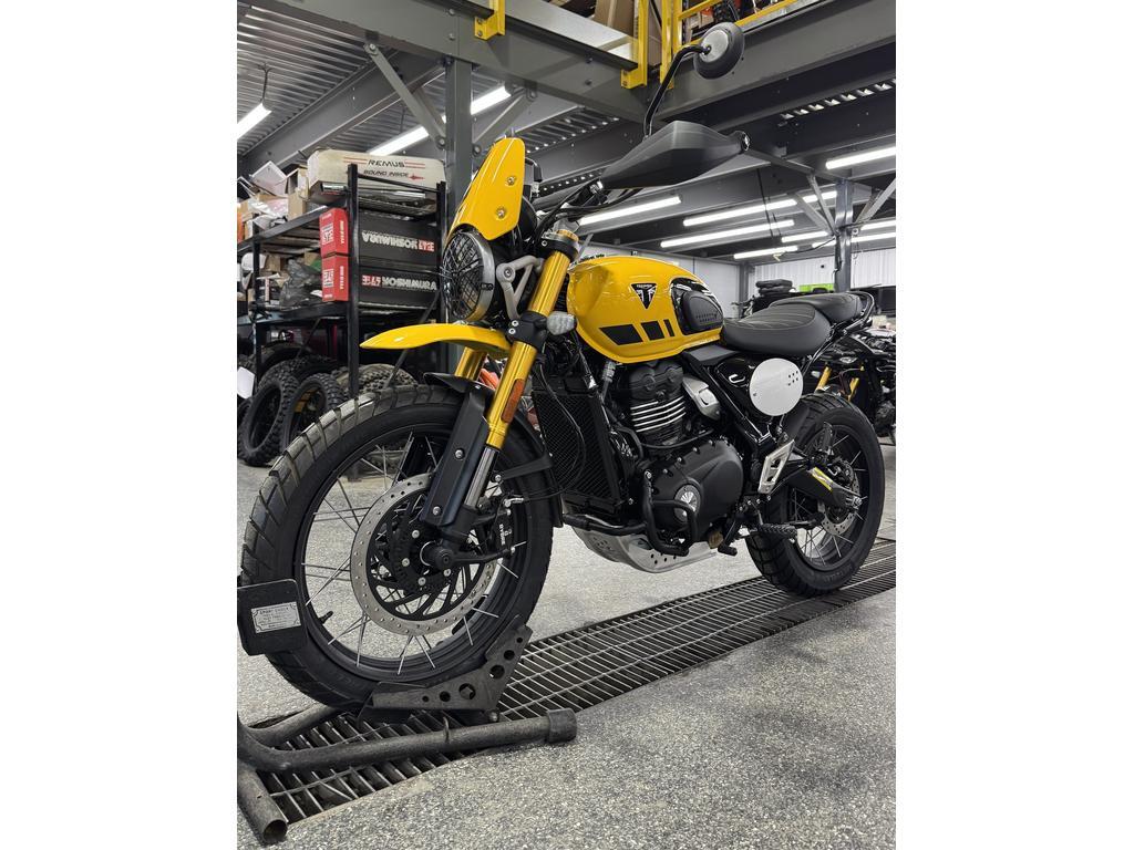 Triumph SCRAMBLER 400 XC JAU 2026