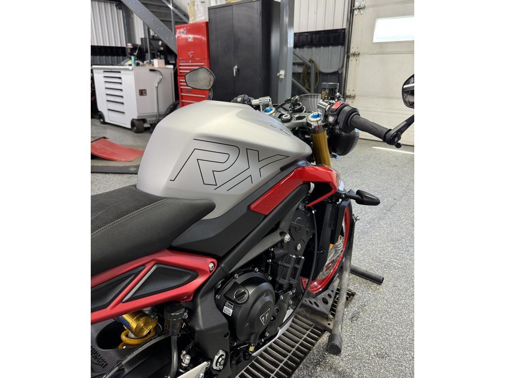 Triumph STREET TRIPLE 765 RX 2026