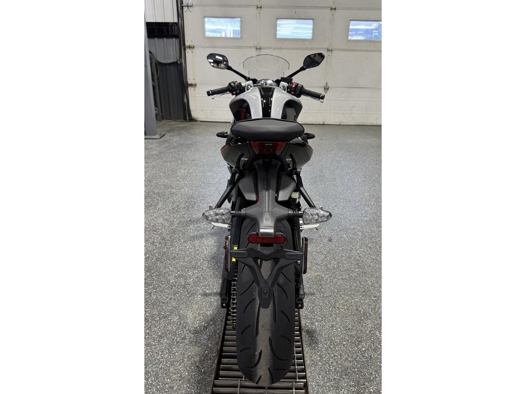 Triumph DAYTONA 660 ARGENT 2026
