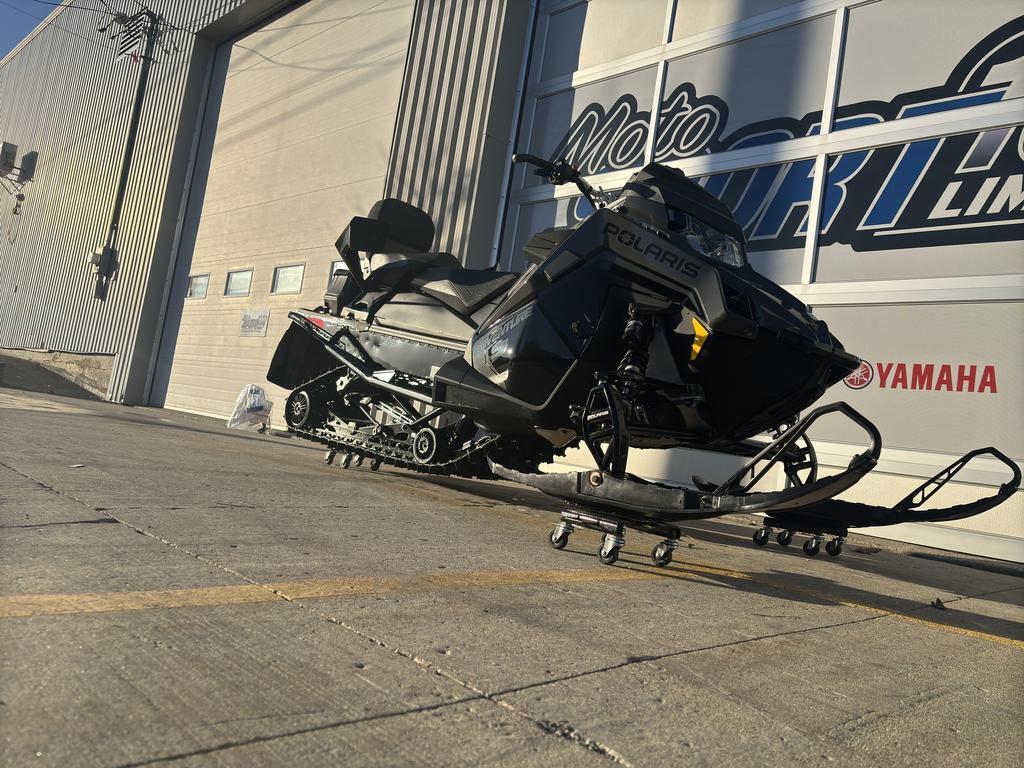 Kawasaki KLX300 2025