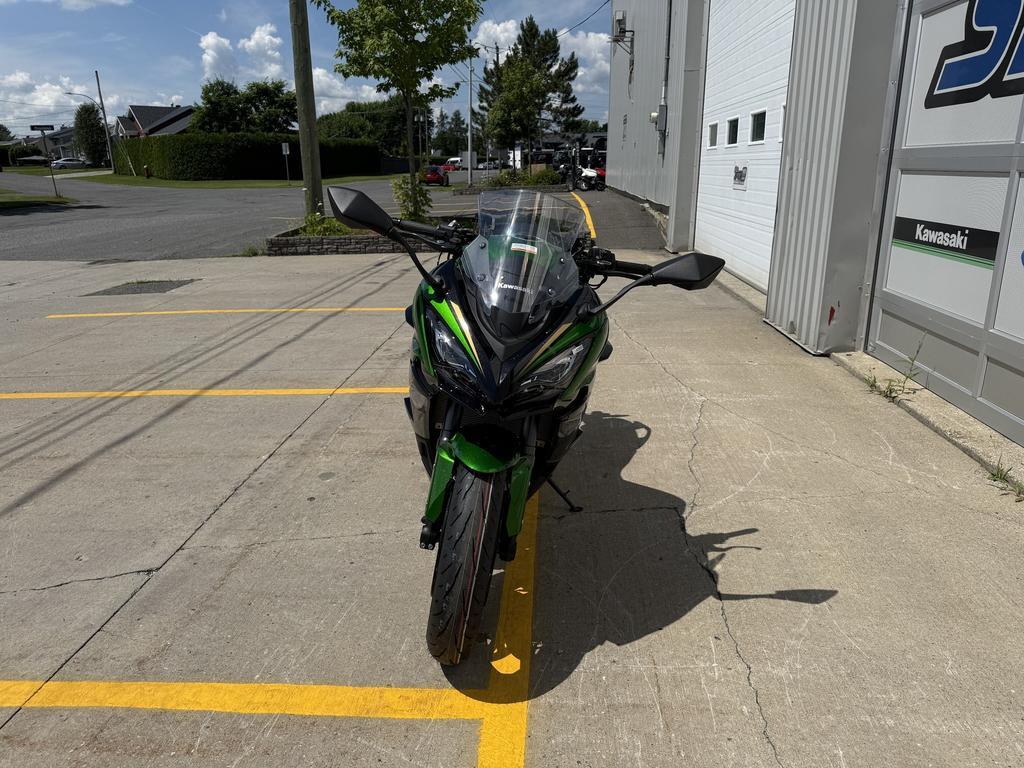 Kawasaki Z900RS SE 2025