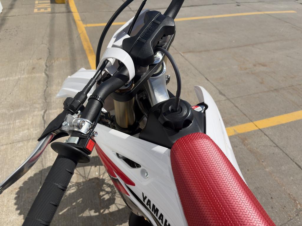 Kawasaki KLX140R 2025