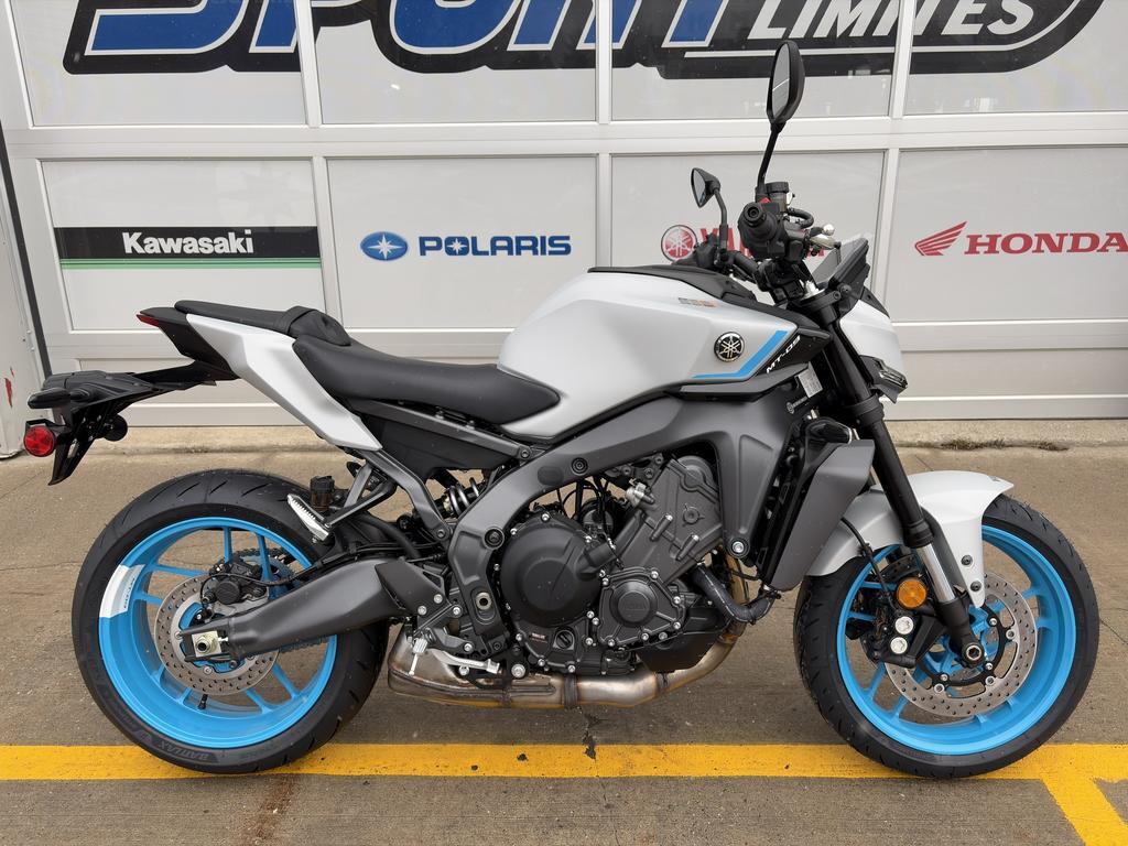 Yamaha YZF-R9 2026
