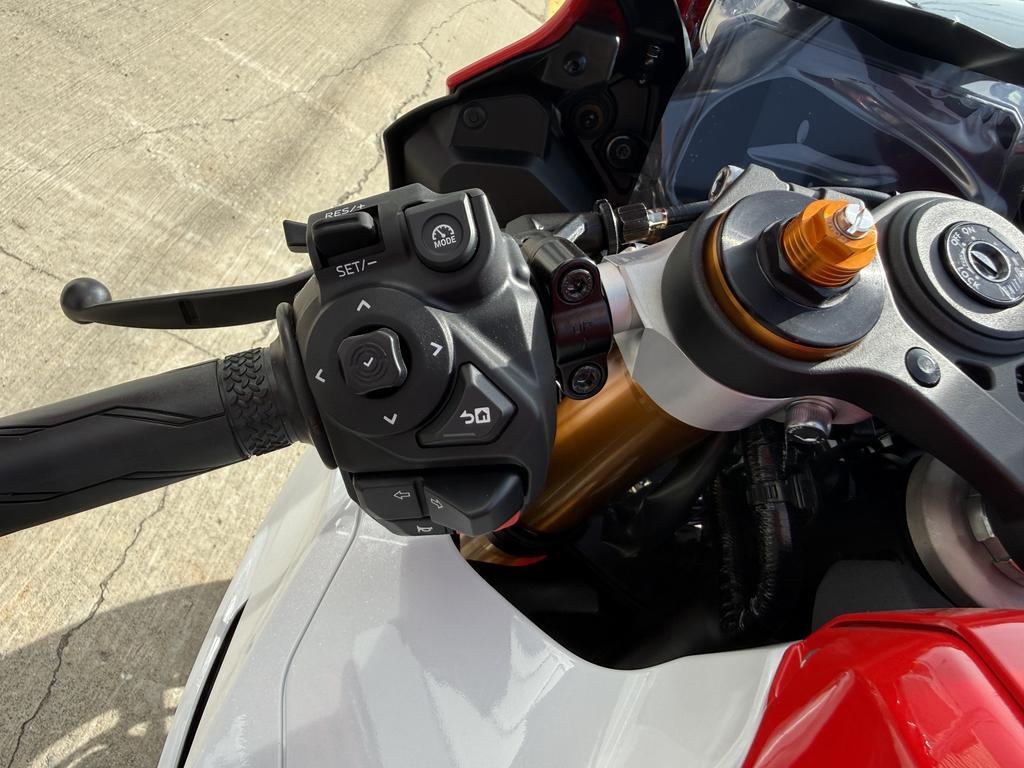 Yamaha YZF-R1 2026