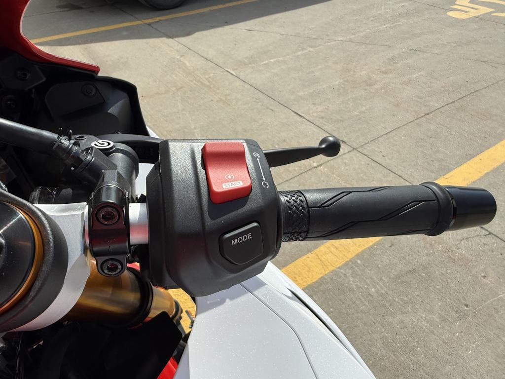 Yamaha YZF-R1 2026