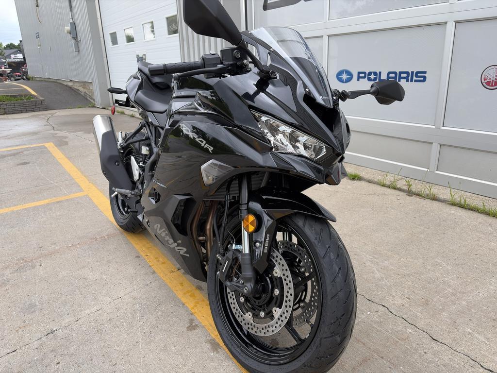 Kawasaki Ninja ZX-4R 2026
