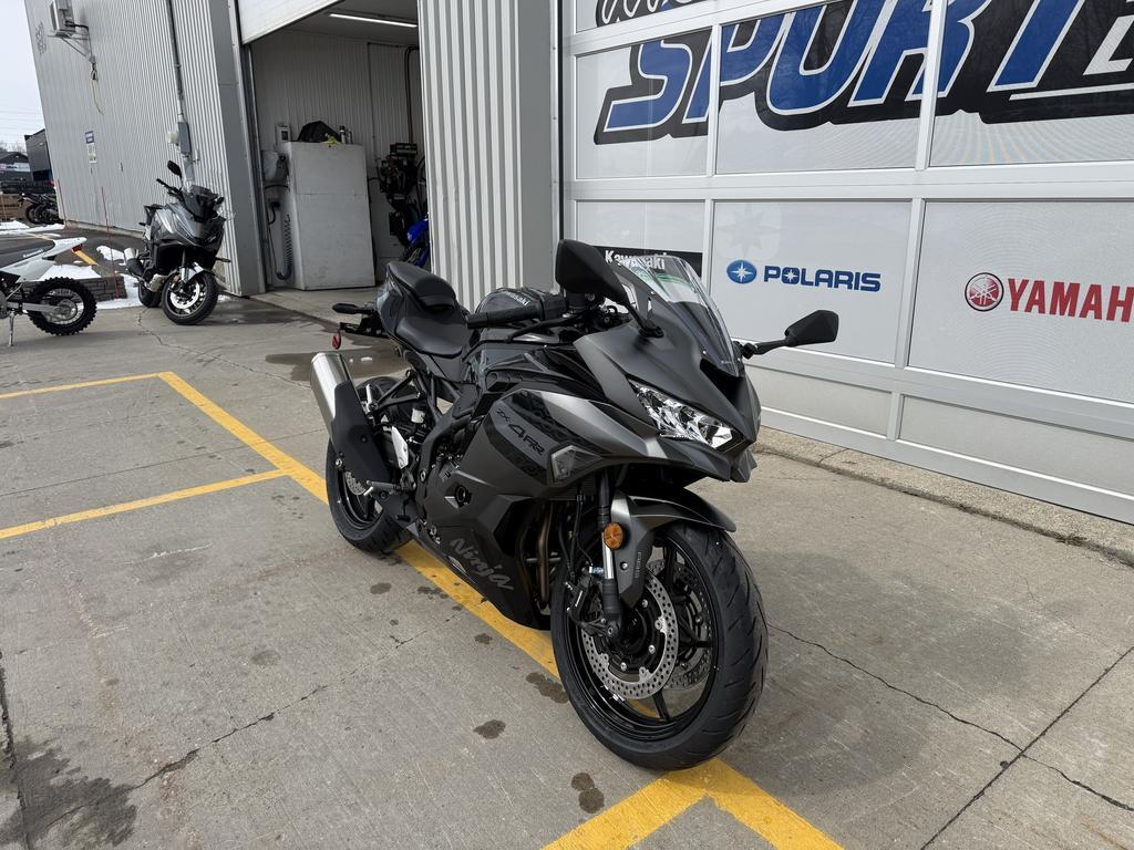 Kawasaki Ninja ZX-4RR 2026