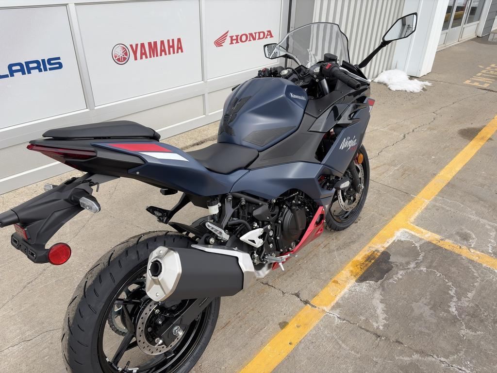 Kawasaki Ninja 500 SE 2026