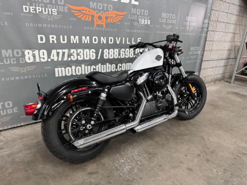 Yamaha XSR900 2021