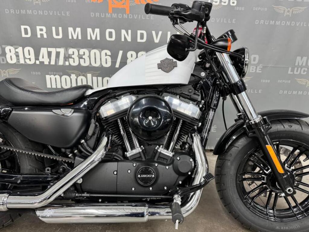 Yamaha XSR900 2021