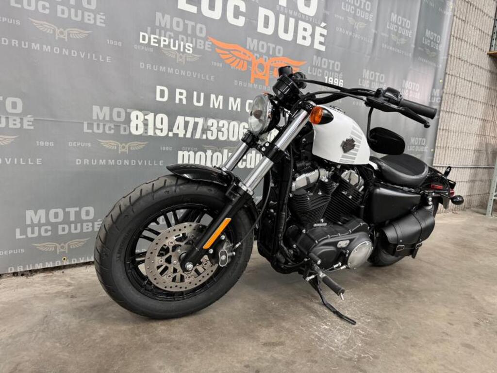 Yamaha XSR900 2021