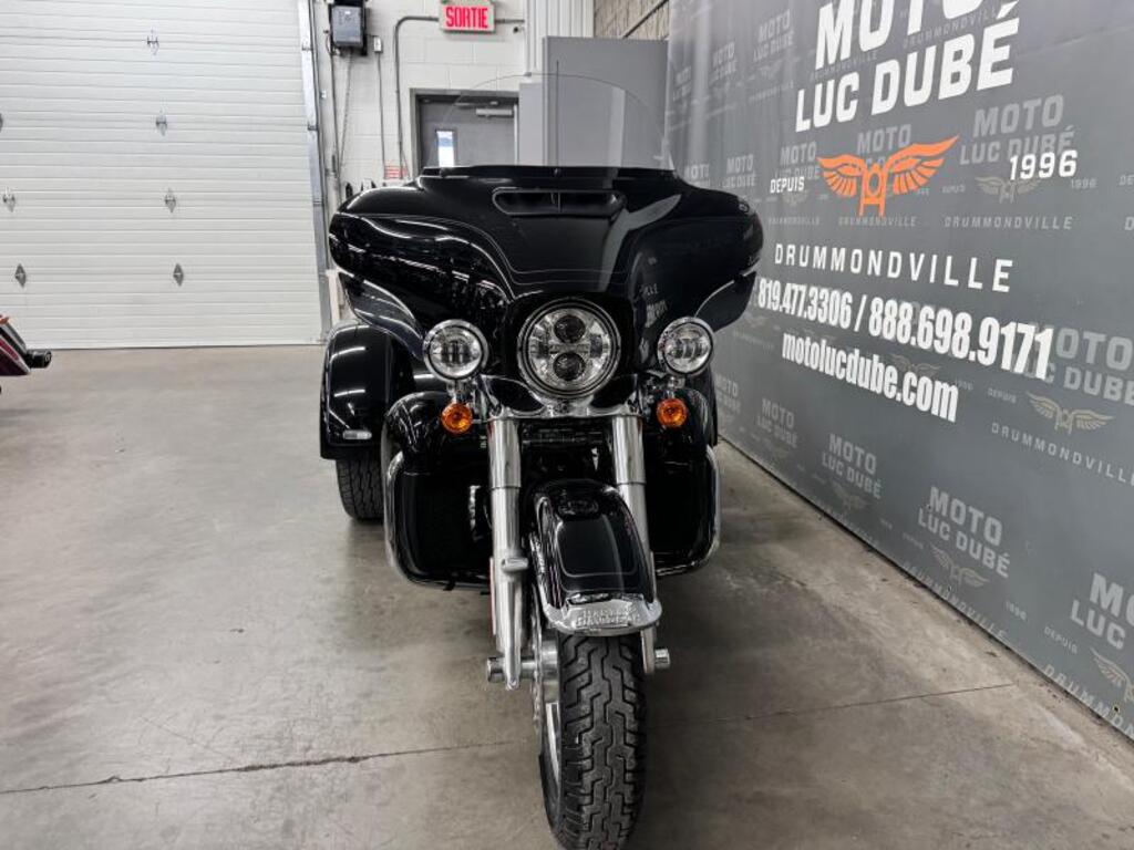 Harley-Davidson FLHTCUTG Tri Glide Ultra 2022