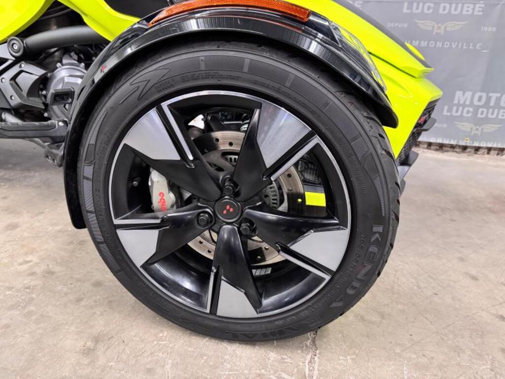 Kawasaki Z900 ABS 2023