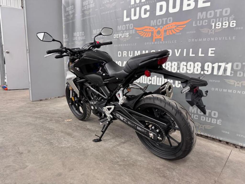 Honda CB300R 2022