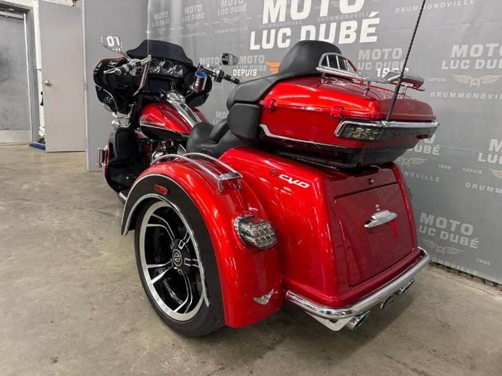 Harley-Davidson FLHTCUTGSE Ultra CVO Tri Glide 2021