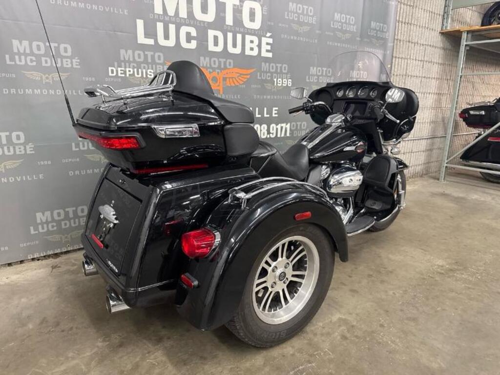 Harley-Davidson FLHTCUTG Tri Glide Ultra 2022