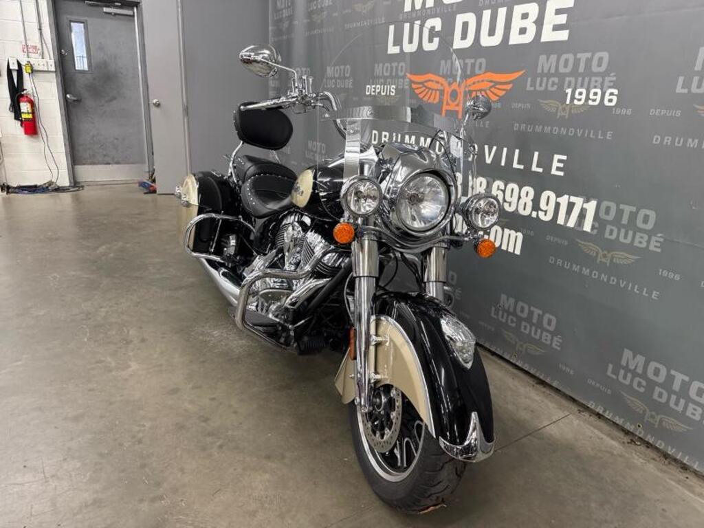 Harley-Davidson FLHCS Heritage Classic 114 2018