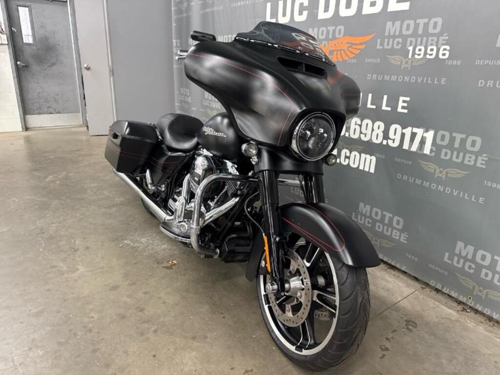 Harley-Davidson FLHXS Street Glide Special 2015