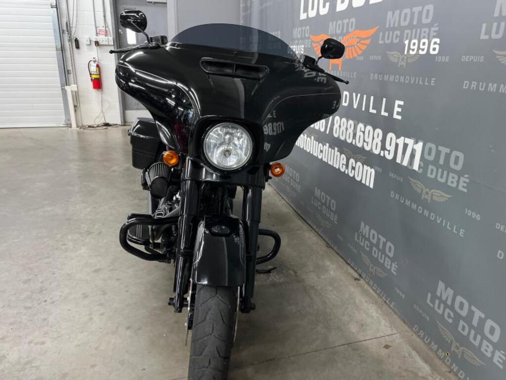 Harley-Davidson FLHXS Street Glide Special 2015
