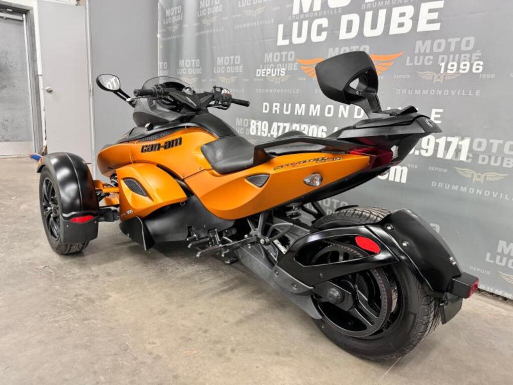 Yamaha SCR 950 2017