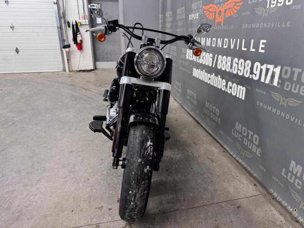 Harley-Davidson FLHTCUSE CVO Ultra Classic Electra Glide 2011