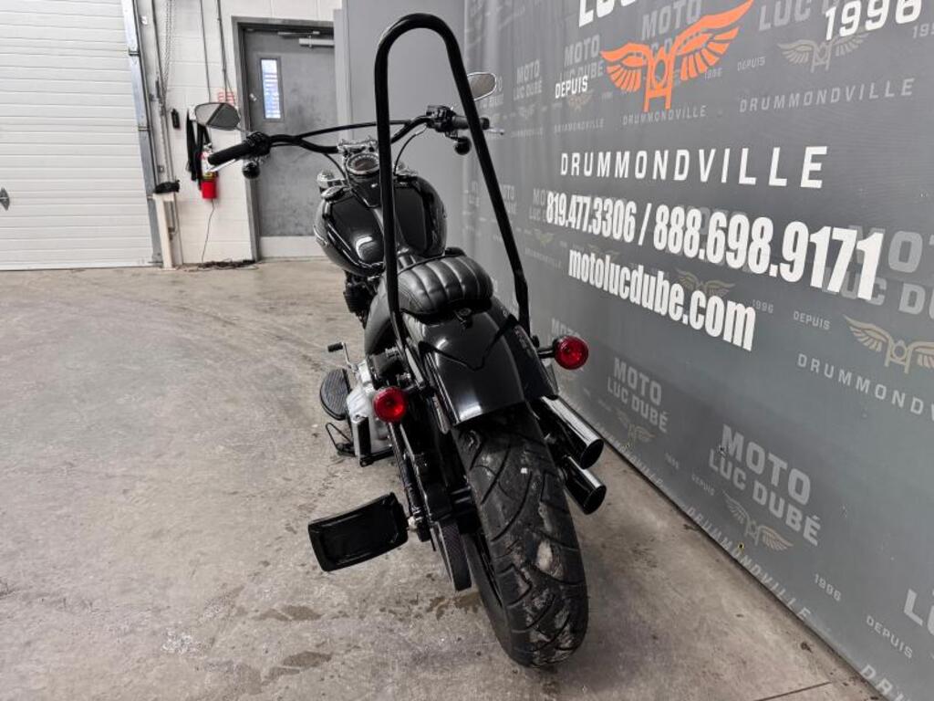 Harley-Davidson FLHTCUSE CVO Ultra Classic Electra Glide 2011