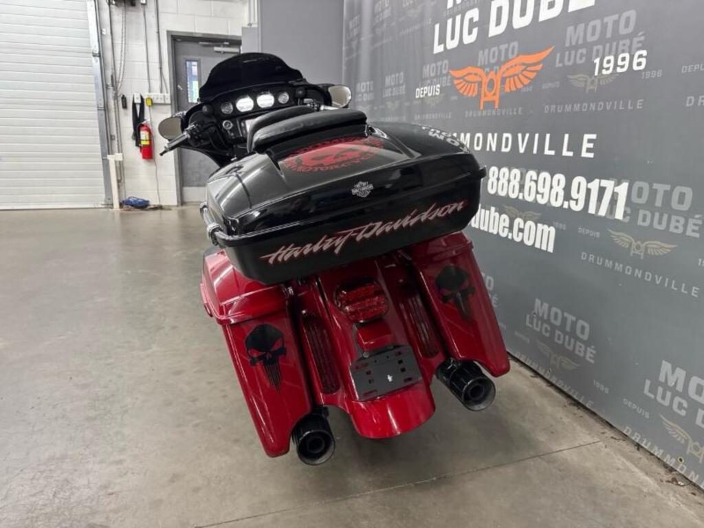 Harley-Davidson FLHXSE CVO Street Glide 2017