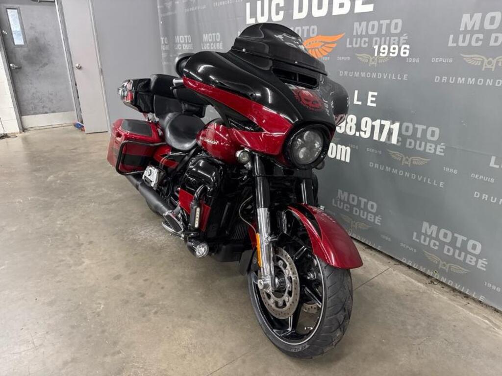 Harley-Davidson FLHCS Heritage Classic 114 2018