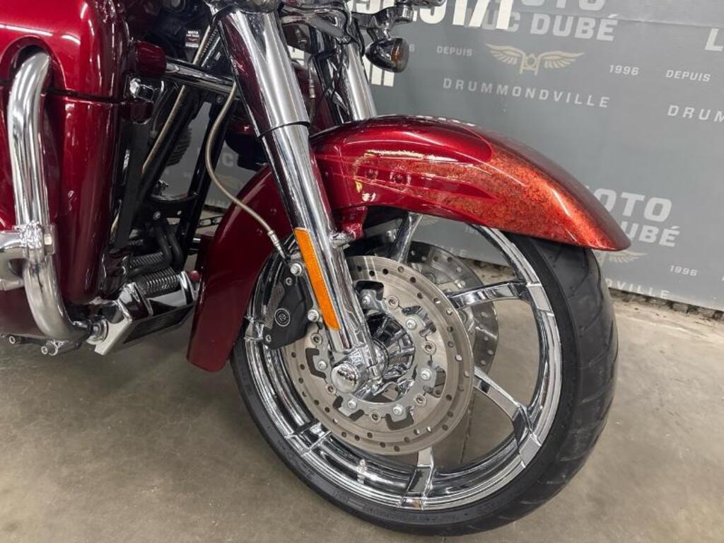 Harley-Davidson FLHRSE CVO Road King 2013