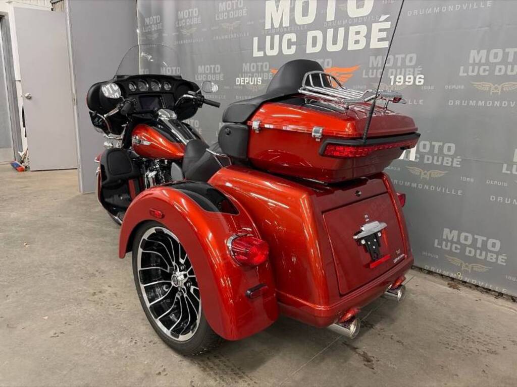 Harley-Davidson FLHTCUTG Tri Glide Ultra 2025