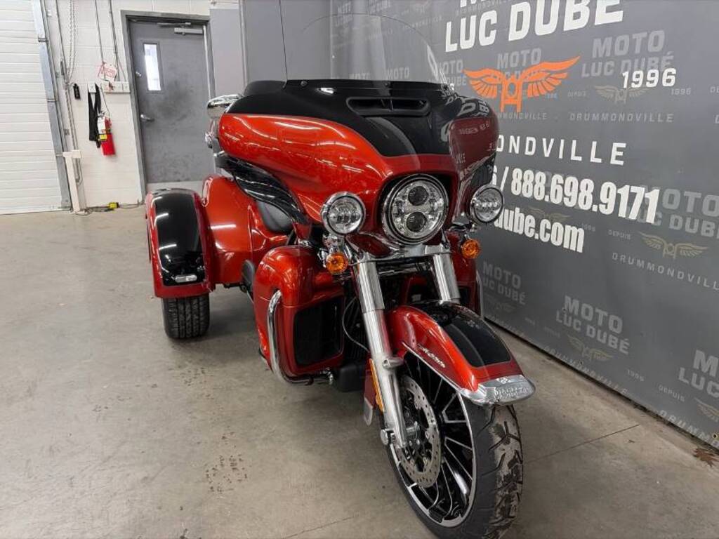 Harley-Davidson FLHTCUTG Tri Glide Ultra 2025