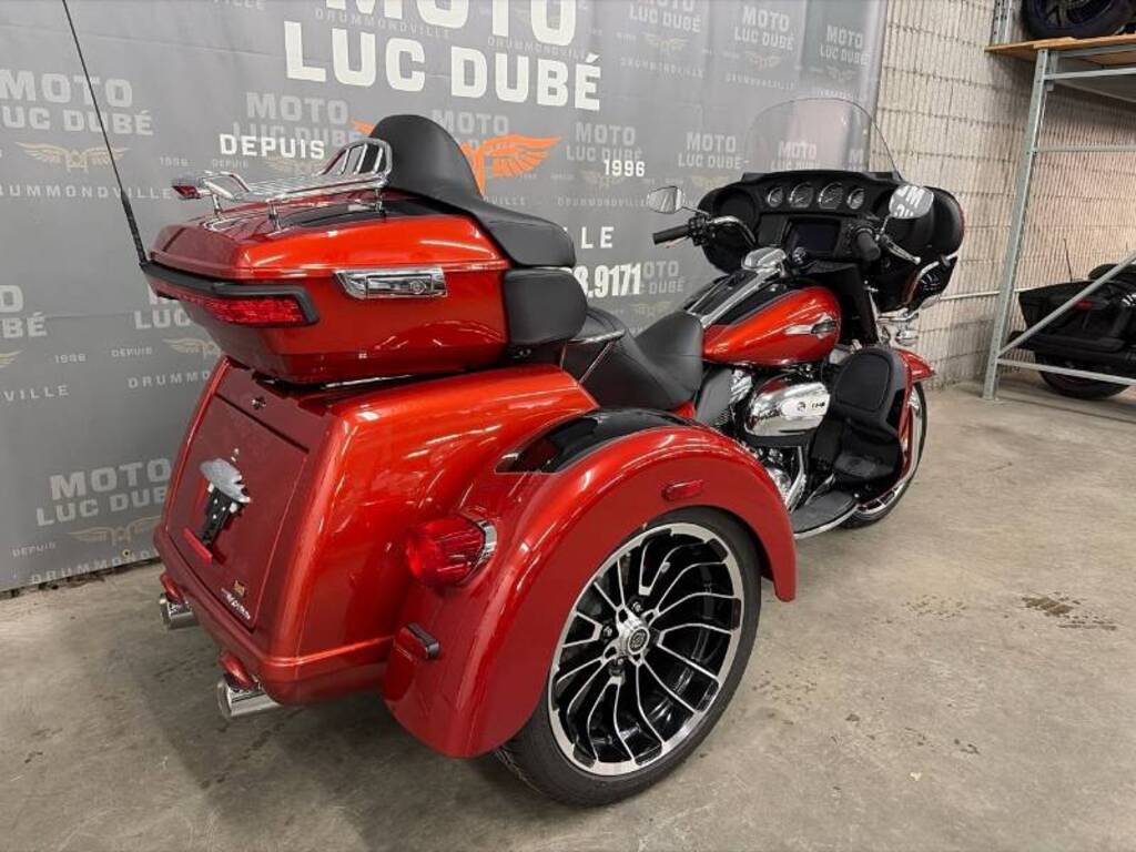 Harley-Davidson FLHTCUTG Tri Glide Ultra 2025