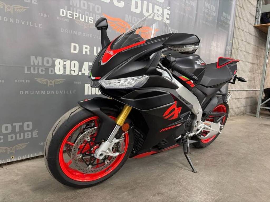 Yamaha XSR900 2025