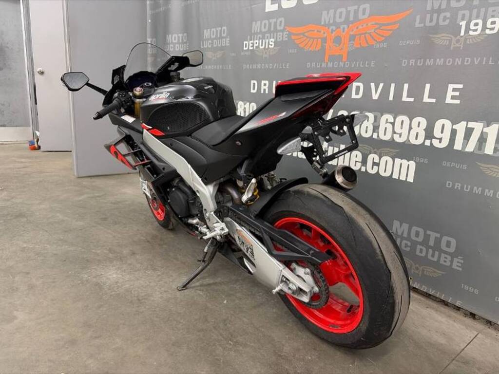 Yamaha XSR900 2025
