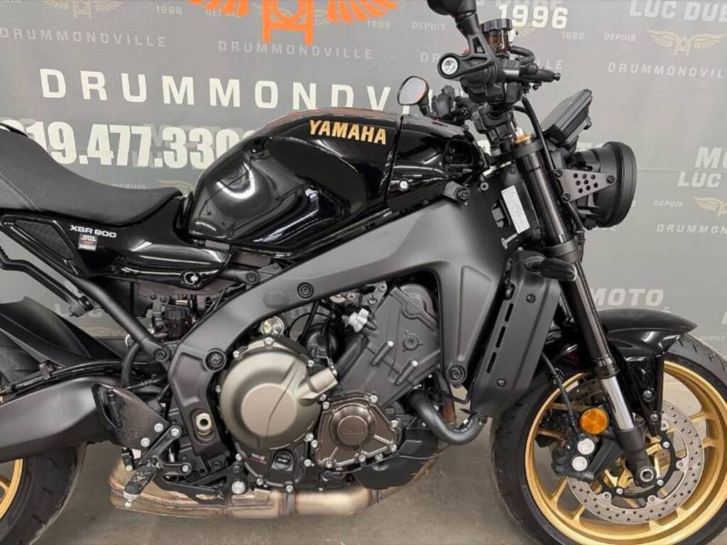 Yamaha XSR900 2025