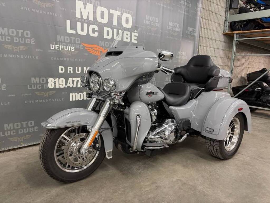 Harley-Davidson FLHTCUTG Tri Glide Ultra 2024