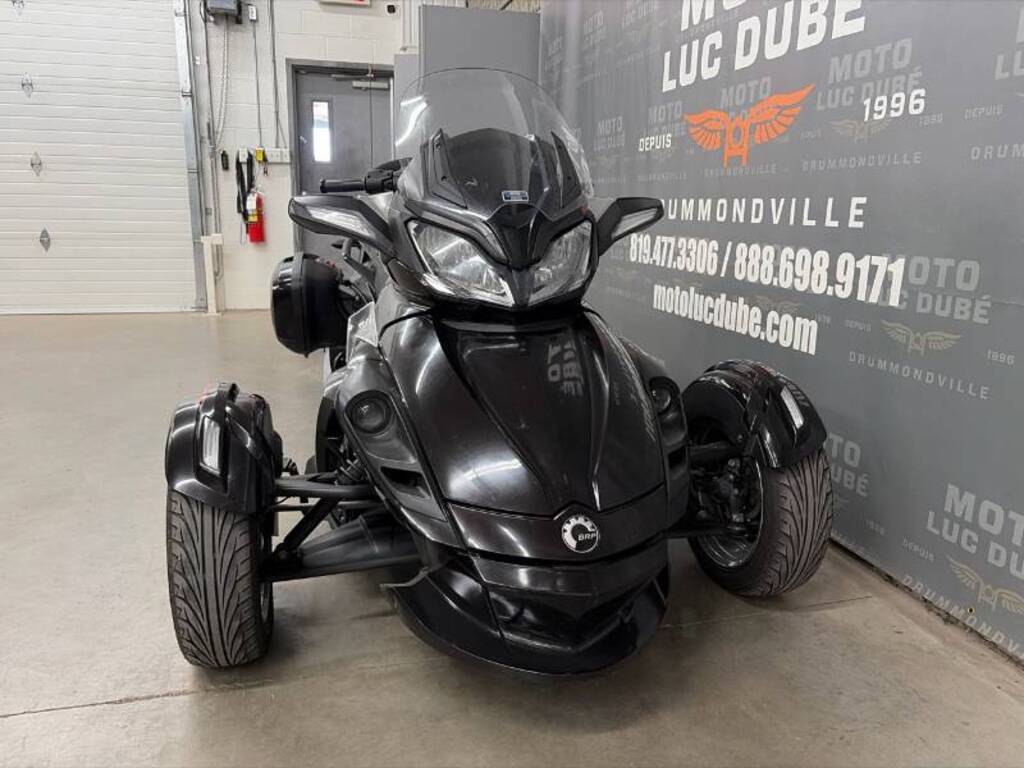 Can-Am Spyder ST Limited 2013