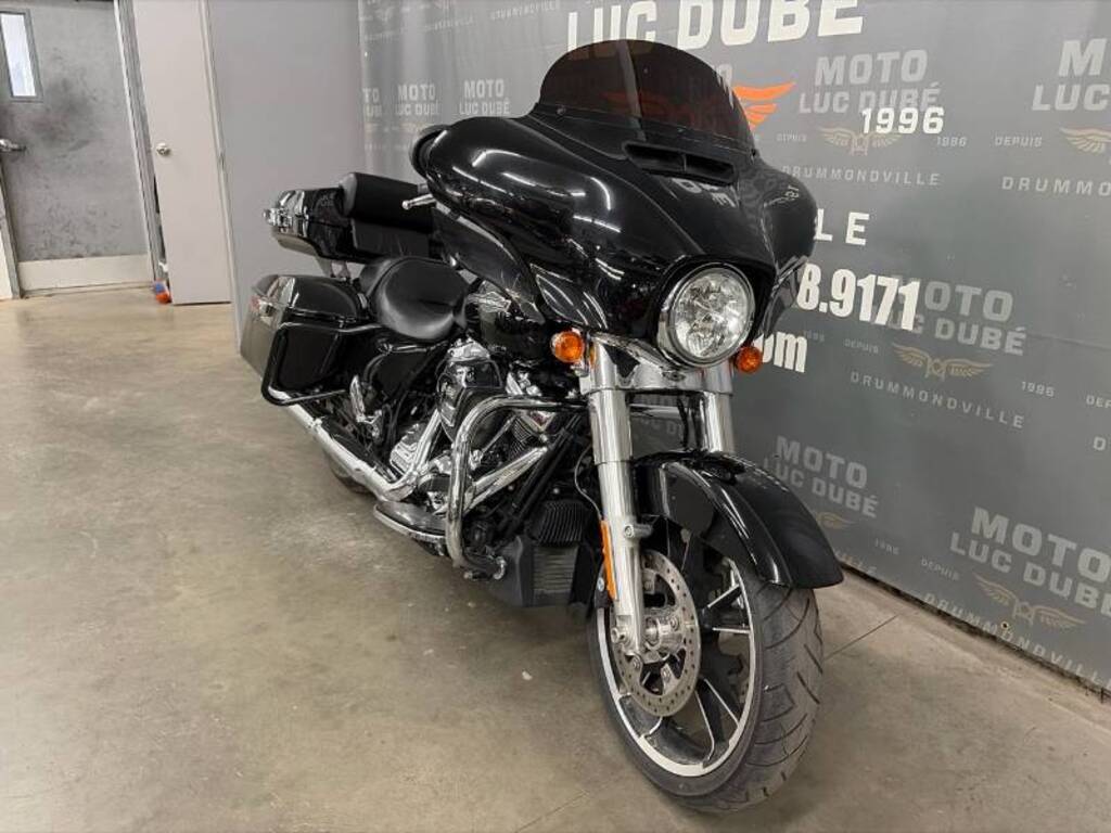 Harley-Davidson FLHX Street Glide 2023