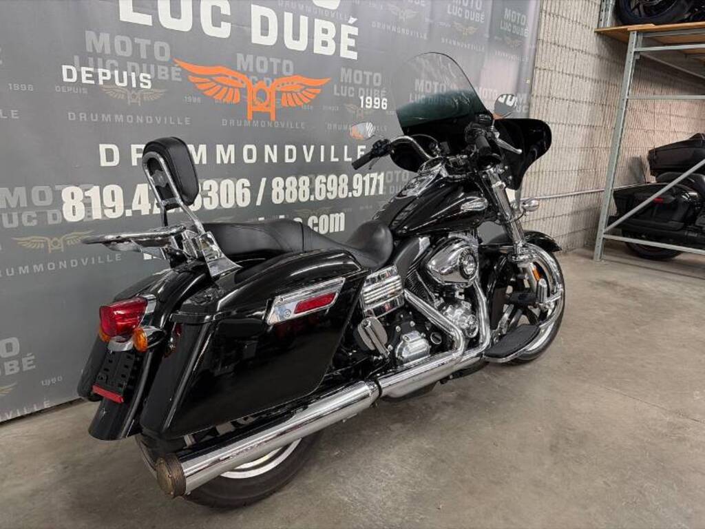 Harley-Davidson FLD Switchback 2012